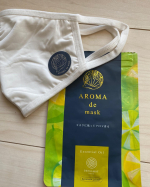#アロマdeマスク #アロマデマスク 花粉シーズン突入！アロマのおかげでだいぶ気分転換になります。アロマシールはどのマスクにも貼れるけど、これはつるつるしたマスクでシールが剥がれにくいです&hellip;のInstagram画像