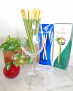 バトンドールというポッキーをおやつに食べたよ(*^^*)&hearts;️髙島屋大阪店、阪急うめだ本店など関西を中心に6店舗のみ販売しているスティックスイーツブランドだよ✨オンラインでは江崎グリコ公式通&hellip;のInstagram画像