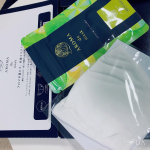 AROMA de mask愛用しています✨✨小さなハリネズミの🦔シールがめちゃくちゃいい仕事してくれます〜🦔🌿フレッシュな精油感たっぷりでいー香り〜🍊🍋元々の布マスクにも付けますが&hellip;のInstagram画像