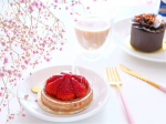 💫おうちカフェ😋マツコの知らない世界でも紹介されていたケーキと一緒に日東紅茶のロイヤルミルクティーベース〜甘さ控えめ〜&nbsp;&nbsp;&nbsp;牛乳と割るだけで、簡単に濃厚ミルクティーが作れちゃうよ。&nbsp;茶&hellip;のInstagram画像