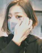 パケ可愛い名前も可愛い香りもめちゃくちゃストライク🌹✨なヘアオイル🧖🏿&zwj;♀️せっかくショートにしたのになかなかちゃんとセットしてなかったけど、これ匂いが好きすぎて毎回セットしたくなる👩&hellip;のInstagram画像