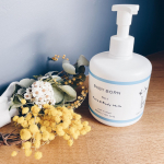 BABY BORN の フェイス&ボディミルク をお試しさせていただいてます♡見た目がとっても可愛い♡届いた瞬間から娘のお気に入りで、きりんのクリーム！とよんで自らすすんでつけてくれます😚&hellip;のInstagram画像