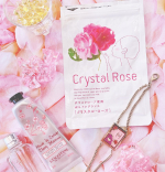 飲むフレグランスはじめました😍💕💕.大好きなバラの香りの飲むフレグランス🌹✨.パッケージを開けた瞬間からバラの香りがコロンのように香って✨バラの香り好きにはたまらない香りが漂います🥰&hellip;のInstagram画像