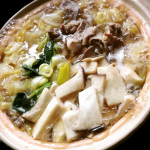 お年寄りがいて、あまり量を取れなかったりするので、味噌汁多めになってしまいました\(ᯅ̈ )/でも本当に鰹のお出汁の風味が良いので、もう少し作ったらあげたいなと思いました( &acute;罒`&hellip;のInstagram画像