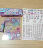 来年度は入学、進級、入会と子ども三人のイベントがあり莫大な量の名前付けで悩まされていたところ、お名前シールのモニターをさせていただきました☺️💕アプリ(写真3.4枚目)で簡単に作れ&hellip;のInstagram画像