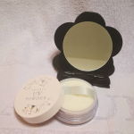 暖かくなり、日差しの強い季節がやってきました☀️今日は『プライバシーUVパウダー50』をご紹介🙋SPF50+PA++++のUVカット効果に加え、皮脂吸着パウダーとテカリ防止成分配合のダ&hellip;のInstagram画像