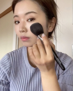 メイクアップ𓅿𓇼個人的に、コスメの中で一番プチプラとデパコスの差がつきにくいのがチークだと思うの💋だからよっぽど気に入った色味じゃない限り、プチプラを使いがち👌🏻そしてケースも&hellip;のInstagram画像