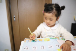 ♫♫.お勉強にどハマり中のひな🌸 .学研の幼児ワーク様( u0040gakkenyoujiwork )の「４歳　まるごとこれ１冊　できるかな 」をお試しさせて頂きました❤️.なんと‼︎&hellip;のInstagram画像