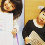 新学期用品がようやく到着したから名前つけしてるのだけど、下の子も４年保育に行くから２セットの準備が大変すぎる！マーカーも蓋の箱はもちろんのことペン本体とキャップまでに名前が必要なの👀❗️&hellip;のInstagram画像