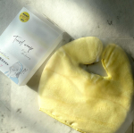 こんばんは🌇今日は自宅でカンタン美容グッズを紹介しますね☺️﻿蒸しタオル美容で毛穴ケア❗️﻿必要な範囲だけ、しっかりスチームしてくれる、タオラップ⤴️﻿﻿﻿鼻・口元は空&hellip;のInstagram画像