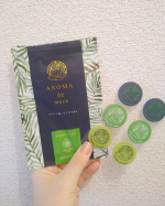 アロマdeマスク✨✨..毎日花粉症で悩まされてる私には、すっきりした匂いのアロマが最適✨✨...マスクに貼るだけなのでめちゃくちゃ簡単です🙆🍒🍒....&hellip;のInstagram画像