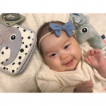 ...@nookswebshop さまで販売されている.@donebydeer さまのにぎにぎラトルを.お試しさせていただきました🎁..アクティビティブックもプ&hellip;のInstagram画像