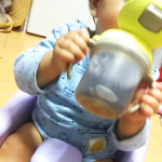 4月からは保育園なのでコップトレーニングしてますがストローマグもしくはコップにストローはできるんですけど。補助してもコップムズ。麦茶をおいしく飲&hellip;のInstagram画像