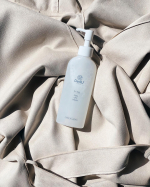 夜洗顔𓅿𓇼マイルド洗顔って言葉そのまま😳✨肌のごわつきを取ってくれるような洗浄力があるのにすごくすごく洗い上がりが優しい。洗い上がりがもっちりするわけじゃないんだけど、乾燥は全&hellip;のInstagram画像