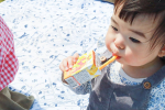 🥕🥤．おすすめの幼児ジュース ˎˊ˗﻿．離乳食が始まった6ヶ月頃から飲用できる、LOHACO限定の『カゴメ Smile Squeeze（スマイルスクイーズ）』．持ち運びしや&hellip;のInstagram画像
