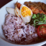 今日のお昼ごはん#玄米酵素のグリルカツカレーモニプラさんからご紹介いただいた玄米酵素のモニターも今回で2回目。ご縁をありがとうございます。香味ペーストだけのカレールーに、奇跡的&hellip;のInstagram画像