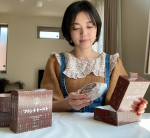 クリームパンの八天堂にフレンチトーストがあったとは!＾＾　お取り寄せ限定のフレンチトースト♩ 冷凍で届き、凍ったままレンジで1分30温める。ナイフを入れると中からトロ〜っとカスタードが🍮&hellip;のInstagram画像