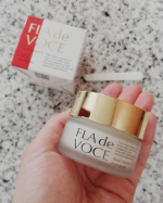FLA de VOCE(フラデヴォーチェ)のデュアル クリームXを使ってみました😁*肌の回復と再生を促し肌機能を高めるトリプルクリーム🍀*高級感ある小ぶりな瓶✨✨*クリームはと&hellip;のInstagram画像