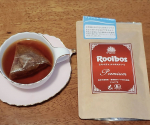 オーガニックのルイボスティー🙆🍵最高級の茶葉を使用していて、それが味にも感じられました。しっかりしたルイボスティー！っていう感じ。風味や良い意味での濃さがあります。ホッと落ち着けました😊&hellip;のInstagram画像