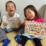 入園.入学おめでとう♪お名前シールを作るなら【みんなのお名前シール】のモニターをさせていただきました(^^)こども2人分のシールシートが作れて嬉しい😆幼稚園で使うものや砂場のおもちゃな&hellip;のInstagram画像