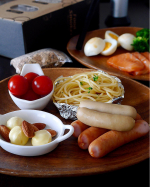 𖠇こんにちは(⁎ ᵛ ᵕ ᵛ)今日は娘と一緒にフードスモーカーを使って色々な物を燻製にしてみました٭ꕤ.グリーンハウス様ののフードスモーカー。ずっと試したみたいと思っていたんです\&hellip;のInstagram画像