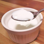 材料３つで超簡単、むっちりとろりん絶品オリゴ牛乳プリン！材料(５人分)・オリゴのおかげ50cc・牛乳400cc・ゼラチン５g＋水30cc ゼラチン＆水を30秒レンチンしたら全部混ぜるだけ！&hellip;のInstagram画像