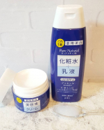 ロングセラースキンケアブランド✨ピュアナチュラル✨の美白ラインがリニューアル❣️✨○エッセンスローションホワイト（化粧水+乳液）○クリームエッセンスホワイト（美容液+クリーム）をモニターさせて&hellip;のInstagram画像