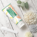 パイン＆ソイ　ヘアリムーバークリームつかってみました。こだわりの19種類の保湿成分配合。82%天然由来成分配合でお肌に優しく除毛ケア！ムダ毛するんとつるすべ肌へ♪バスタイム除毛ケア。エタノ&hellip;のInstagram画像