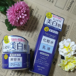 ...@pdc_jp さま&ldquo;ピュアナチュラルホワイトセット&rdquo;◻化粧水と乳液が１本になったエッセンスローション◻美容液とクリームが１つになったクリームエッセンス&hellip;のInstagram画像