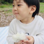 「おにぎり美味しくてにんまり」▶ごはん彩々「お米を食べている笑顔写真」募集！/第２弾の投稿画像