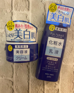 私は、スキンケアと言えば、洗顔、化粧水、美容液、乳液、クリームを思い浮かべるのですが、めんどくさすぎて毎日全部やっていません。そんなめんどくさがりの救世主！ピュア ナチュラル 美白ライン2&hellip;のInstagram画像