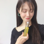 .﻿【デコルテケア🧴】﻿rainbow_mamaです﻿﻿だんだんと薄着になってきたので﻿そろそろデコルテケアも気になる季節☀️﻿﻿デコルテも首と同様、黒いポツポツが&hellip;😭﻿&hellip;のInstagram画像