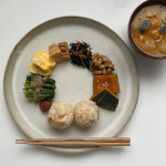 和&times;輪@asamurasaki1910様より減塩かき醤油をいただき、ほうれん草のおひたしに使用してみました。有機醤油に広島産かきエキスをプラスし、発酵調味料などで味を整えたかえ&hellip;のInstagram画像