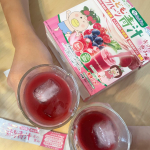 子供たちも青汁〜🍃美味しいものをたくさん食べたGW🥩🍣サンプルでいただいたこども青汁で栄養補給✨かわいいパッケージながら、カルシウム、乳酸菌、ビフィズス菌も入っていて、たったの50&hellip;のInstagram画像