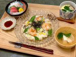 美味しいお刺身だった🥰茶碗蒸しも美味しく出来たー！ほろ酔い沢山貰いました🤣💕並べたら可愛い!!お酒弱いからちまちま飲みます✌🏻#晩御飯#夕食#和食#お家ごはん#ちらし寿司#五目チラシ#茶碗&hellip;のInstagram画像