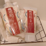 お風呂タイムの｢ながら美容｣に愛用してるワフードメイドの酒粕パック♡これ、まるで酒粕を顔に塗ってるかのような酒粕感！（笑）酒粕の匂いをクンクンしつつパックしながらお風呂に浸かるのが私の至福の時間&hellip;&hellip;のInstagram画像