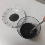 炭でキレイ！快調な毎日を！チャコールドリンク「チャコールフィーバー」ずっと興味があったチャコールドリンク😊不足しがちな食物繊維を補えて、乳酸菌も含まれているので、これはお腹の調子が整いそう&hellip;のInstagram画像