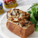 .Pain complet 30&times;サバカリーチーズトースト.清水食品さんと新宿中村屋さんのコラボ缶詰軽くほぐして溶けるチーズと和えたサバカリーを乗せてトースト🍞〃更にレ&hellip;のInstagram画像