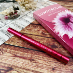 ⚠️3枚目、音が出ます🙉🎶6枚目、目のアップあり〼苦手な方はお気をつけください🙇🏻&zwj;♀️まるでルージュのようなバーガンディ❤️まぶたにキスを🌹💋そのキャッチコピーから惹&hellip;のInstagram画像