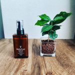 ハーバルリーフ オーガニックヘアオイルを﻿ご提供頂きました♫﻿﻿﻿このヘアオイルはビタミンC誘導体が﻿配合されているキューティクル補修に﻿着目し作られたヘアオイルです。 ﻿﻿&hellip;のInstagram画像