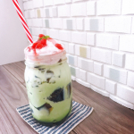 今日のおやつ。コメダのジェリコ風。***コメダ珈琲のジェリコ、ご存知ですか？ジェリコは&ldquo;コーヒージェリー＋コーヒー&rdquo;を組み合わせた造語らしく、アイスコーヒーをベース&hellip;のInstagram画像