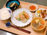 ばんごはん。チリソースを食べるために生春巻きを作っている気がする笑おこめ券頂きました！こんなのあるって知らなかった〜！普段買わない銘柄買ってみようと思います☺️✨#晩ご飯#夕食#お&hellip;のInstagram画像