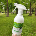 \天然由来成分の殺虫剤/﻿﻿﻿殺虫剤というとスプレー缶で、﻿デザインもThe殺虫剤！﻿というものが一般的だと思うんだけど、﻿こんなオシャレで香りの良い殺虫剤もあるんです✨﻿&hellip;のInstagram画像