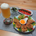 .🍴筍入り月見照り焼きつくね豆腐入りの柔らかなつくねに、筍の食感がアクセント。にたき一番の甘辛い照り焼きタレが卵黄とからんで美味❤️レシピはブログにて&darr;https://candysarr&hellip;のInstagram画像