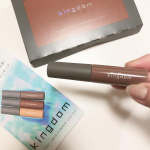 リキッド状なのにスッと書くだけでパウダーみたいなふんわりした仕上がりになるアイブロウキングダムパウダリーリキッドアイブロウ　ウルトラキープ @kingdom_cestlafoi @&hellip;のInstagram画像