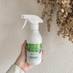 _.殺虫ミストをお試しさせていただいてます..SHE & YOU 殺虫ミスト 300ml..☑︎天然由来成分の殺虫剤だから安心天然由来成分の「ジュチョウキクエキス」「ユ&hellip;のInstagram画像