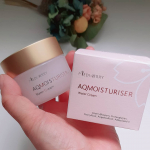 MEDI MERRY  AQMOISTURISER﻿ （保湿水分クリーム)﻿﻿﻿驚くほど潤いをまとうアクモイスチャライザー﻿﻿もっと保湿をしたくても忙しくて何ステップものスキン&hellip;のInstagram画像