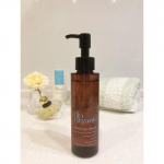 #オーガニッククレンジングブランドコンセプトや香り、使用感が大好きなドゥーオーガニック昨年はコスメキッチンでお仕事していましたが、ドゥーオーガニックは初めてオーガニックコスメを使う人にも、&hellip;のInstagram画像