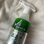 住化エンバイロンメンタルサイエンス株式会社さまのアレルキエール🐾花粉などのアレル物質を低減して、布製品の消臭、抗菌に使えるスプレー💧干した後の布団やクッション、洗濯済みの乾&hellip;のInstagram画像