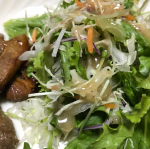 サラダにドレッシング⁉️大好きなコンビ。これに美味しいスープが有ればゆうことナシ。🤗#野菜をMOTTO #野菜をもっと #冷たいスープ #スープ #ベジMOTTO #簡単ベジ #monipla&hellip;のInstagram画像